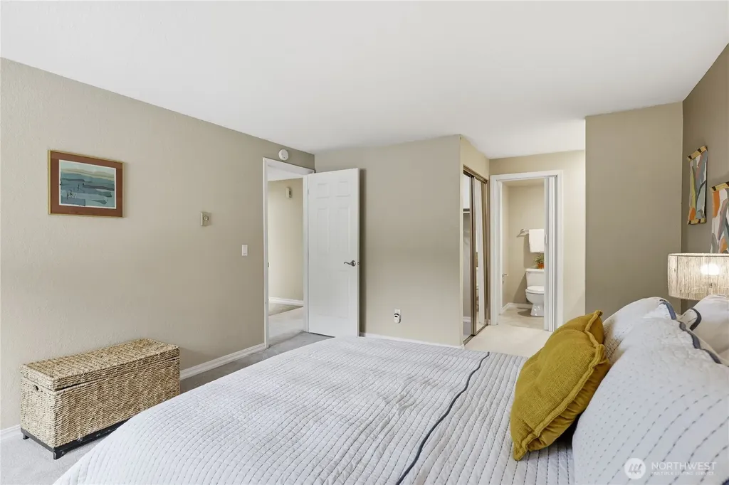 1700 W Sunn Fjord Lane Bremerton WA 98312