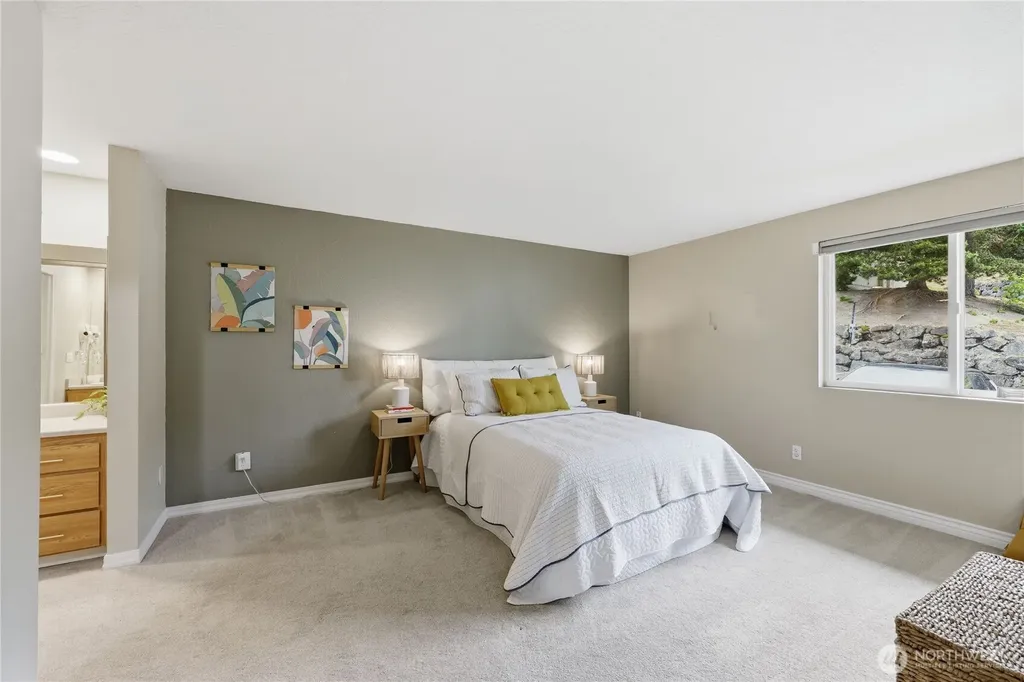 1700 W Sunn Fjord Lane Bremerton WA 98312