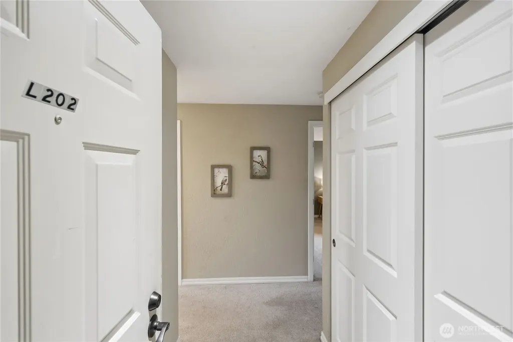 1700 W Sunn Fjord Lane Bremerton WA 98312
