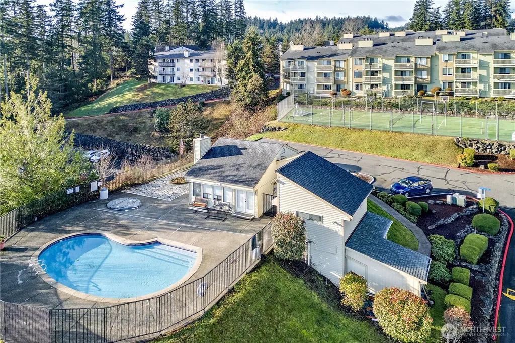 1700 W Sunn Fjord Lane Bremerton WA 98312
