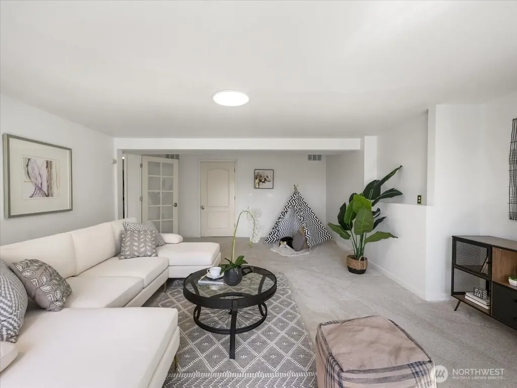 14812 SE 62nd Court Bellevue WA 98006