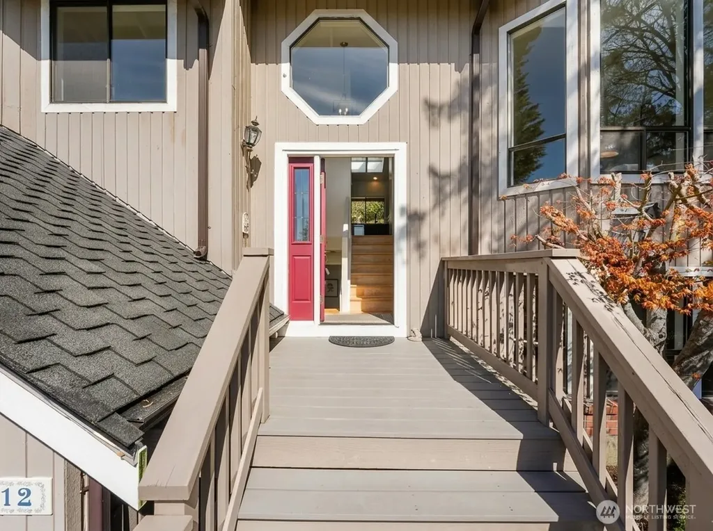 14812 SE 62nd Court Bellevue WA 98006