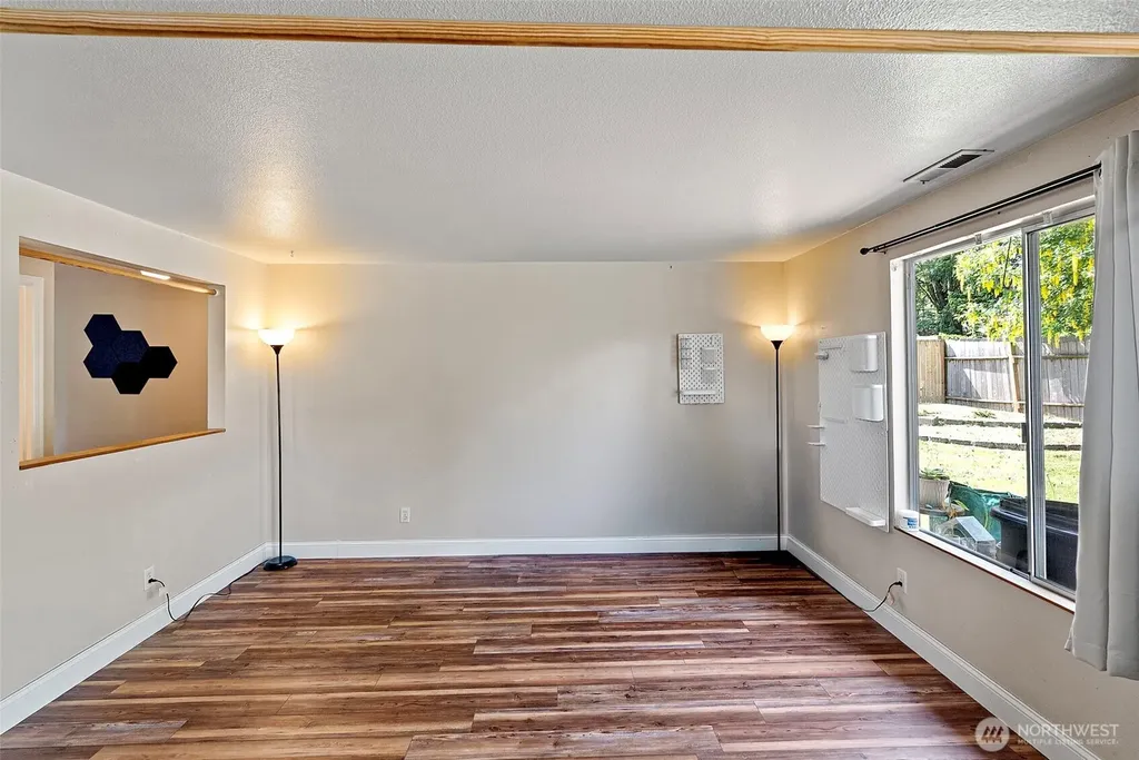 6936 Troy Lane NE Bremerton WA 98311