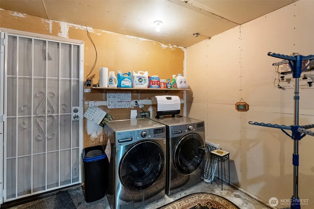 6936 Troy Lane NE Bremerton WA 98311