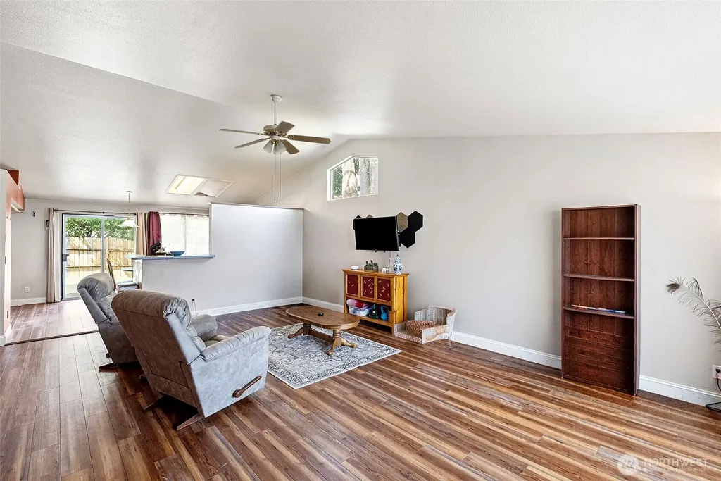6936 Troy Lane NE Bremerton WA 98311