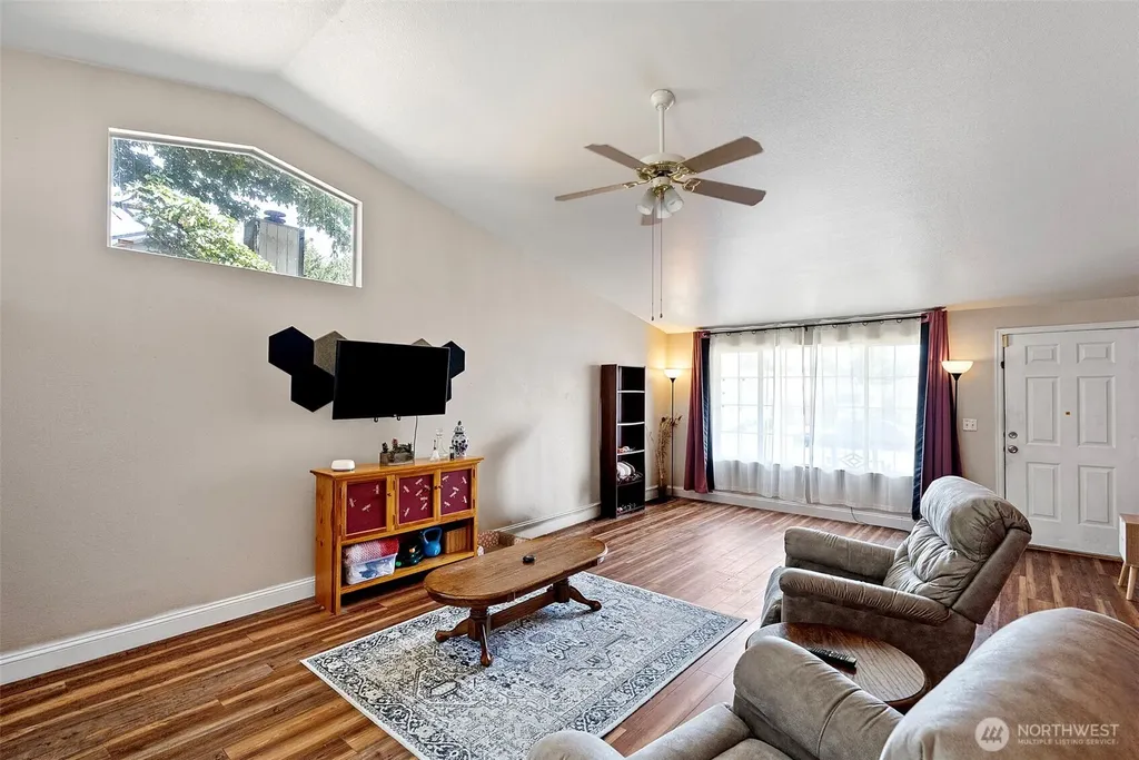 6936 Troy Lane NE Bremerton WA 98311