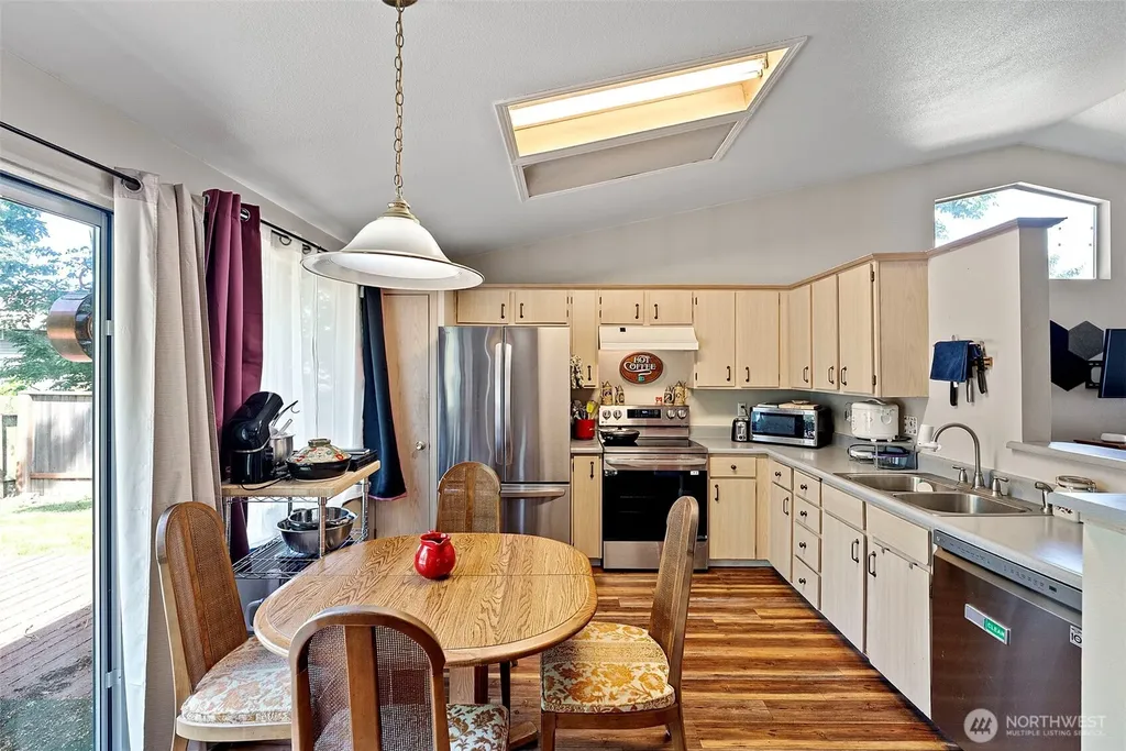 6936 Troy Lane NE Bremerton WA 98311