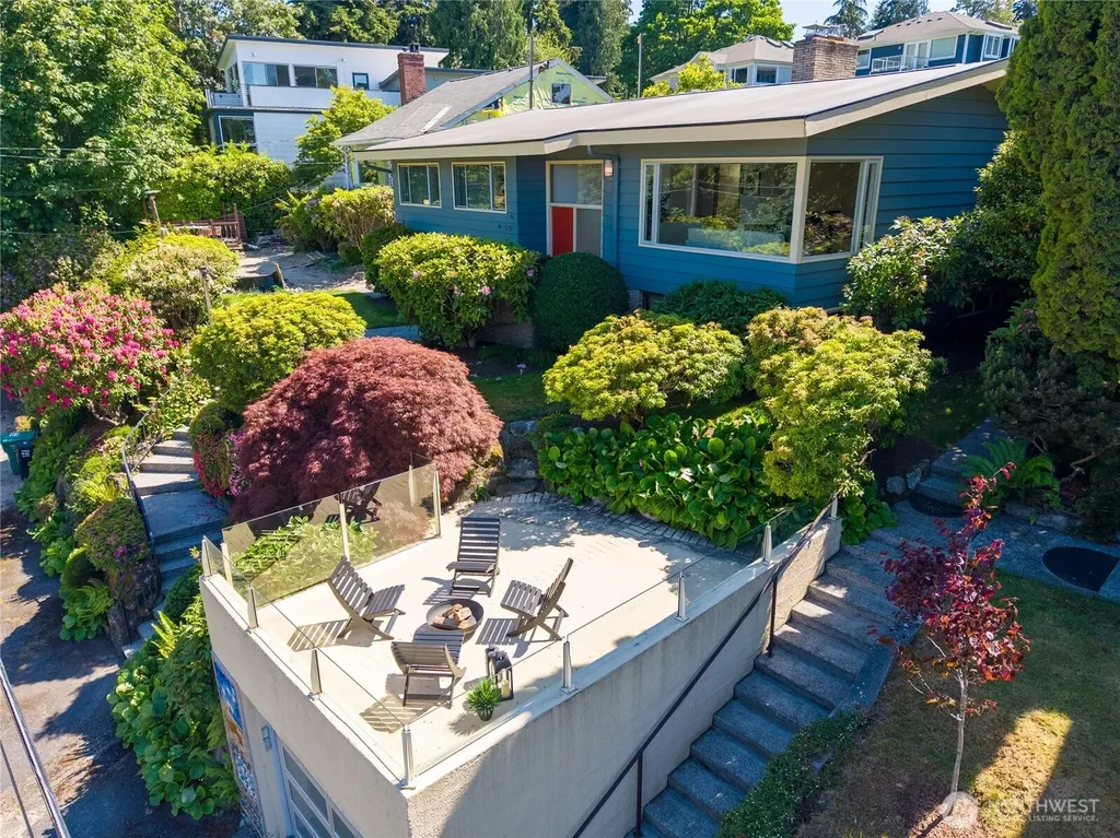9119 Cyrus Avenue NW Seattle WA 98117