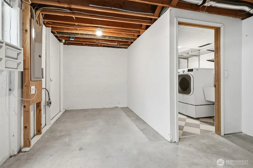 9119 Cyrus Avenue NW Seattle WA 98117