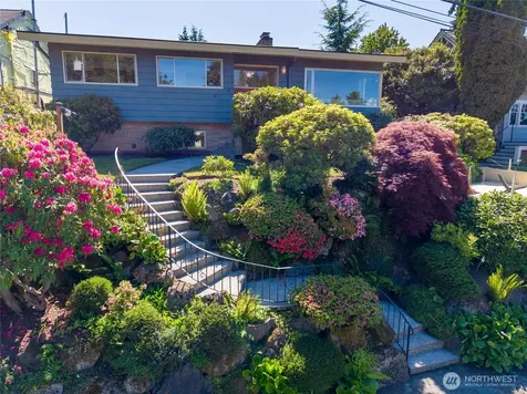 9119 Cyrus Avenue NW Seattle WA 98117