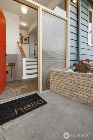 9119 Cyrus Avenue NW Seattle WA 98117