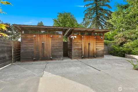 9119 Cyrus Avenue NW Seattle WA 98117