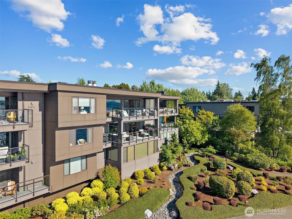 827 Lake Street S Kirkland WA 98033