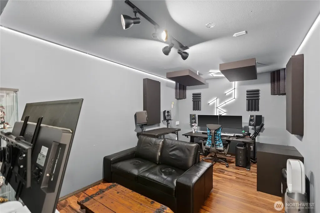 4033 120th Place SE Everett WA 98208