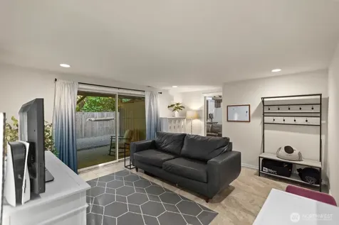 4033 120th Place SE Everett WA 98208