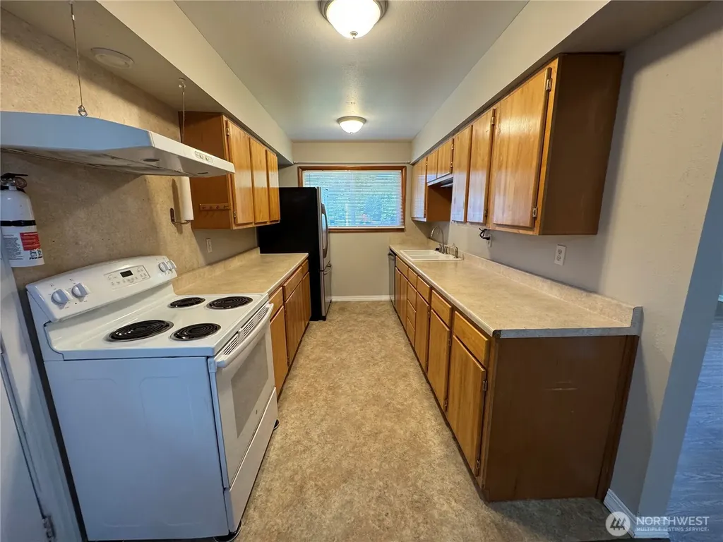 1503 N 2nd Avenue Kelso WA 98626