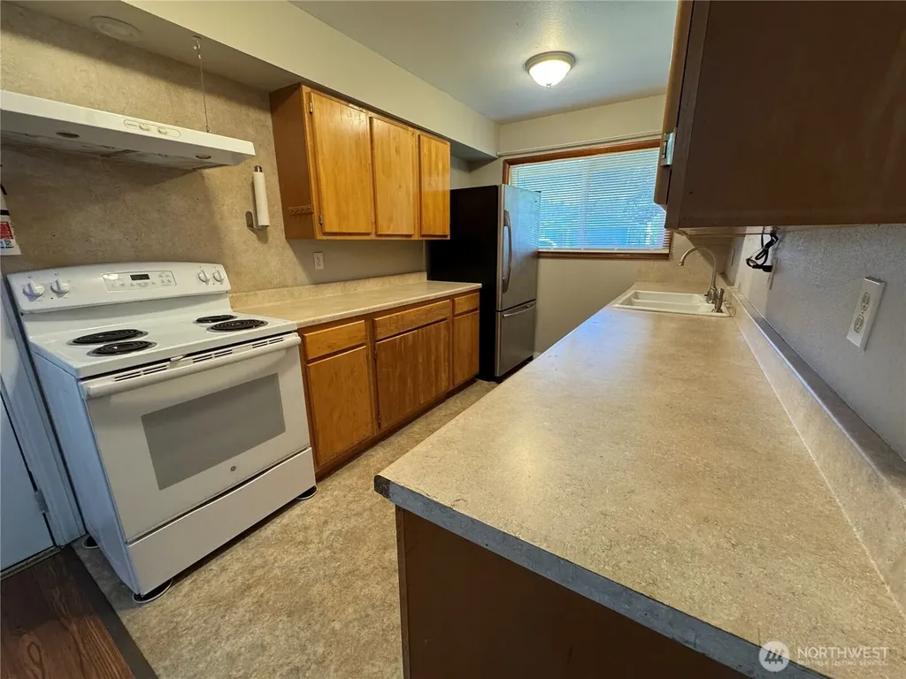 1503 N 2nd Avenue Kelso WA 98626