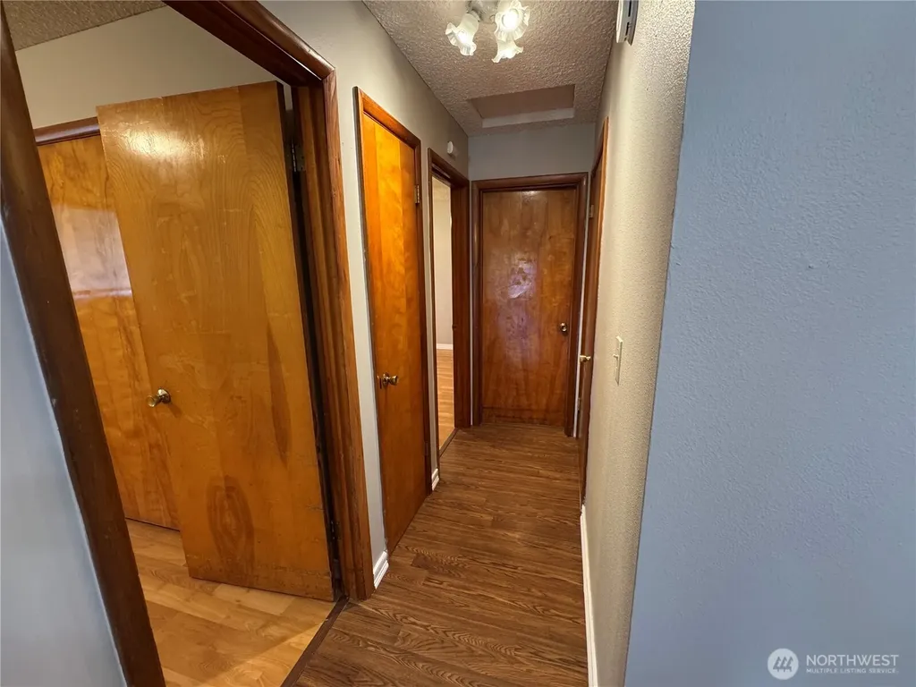 1503 N 2nd Avenue Kelso WA 98626