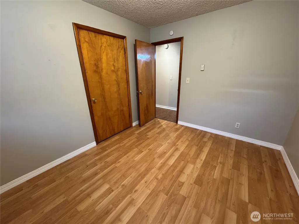 1503 N 2nd Avenue Kelso WA 98626