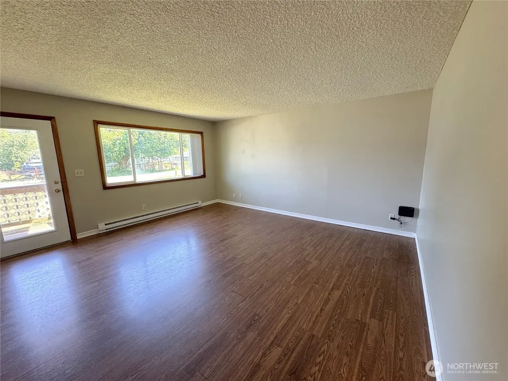 1503 N 2nd Avenue Kelso WA 98626