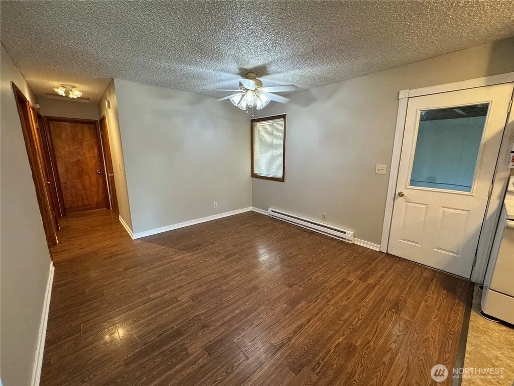 1503 N 2nd Avenue Kelso WA 98626