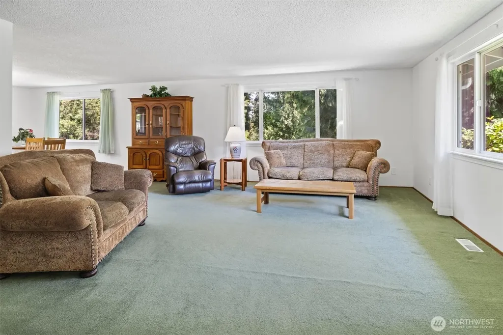13224 SE 292nd Street Auburn WA 98092