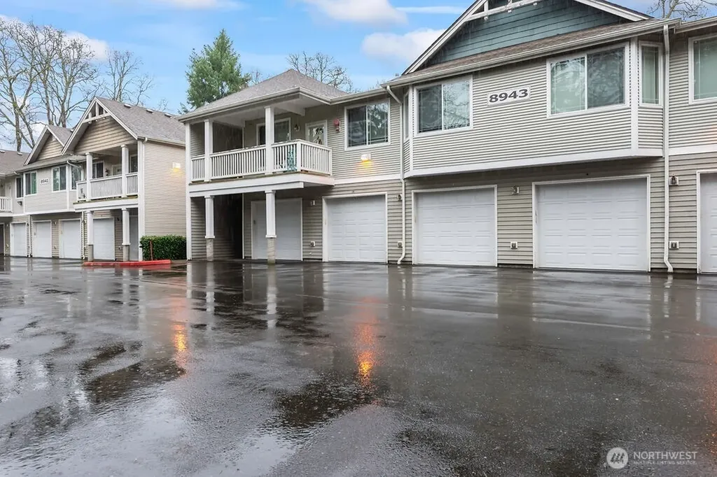 8943 Gravelly Lake Drive SW Lakewood WA 98499