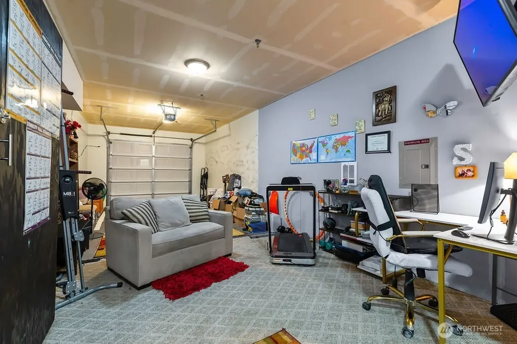 8943 Gravelly Lake Drive SW Lakewood WA 98499