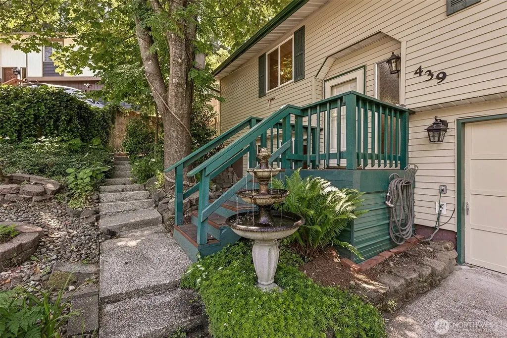 439 Ram Court SE Lacey WA 98503