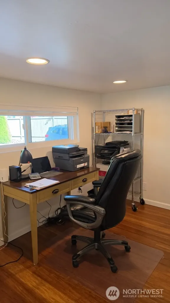 1918 S Lake Stickney Drive Lynnwood WA 98087