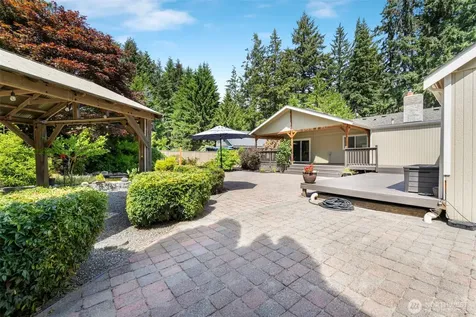 1918 S Lake Stickney Drive Lynnwood WA 98087