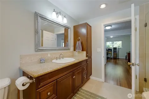 1918 S Lake Stickney Drive Lynnwood WA 98087