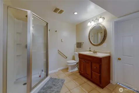 1918 S Lake Stickney Drive Lynnwood WA 98087