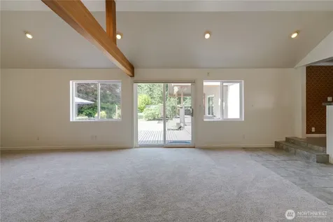1918 S Lake Stickney Drive Lynnwood WA 98087