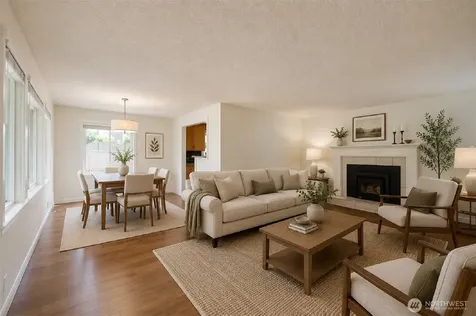 1918 S Lake Stickney Drive Lynnwood WA 98087