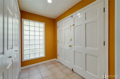 1918 S Lake Stickney Drive Lynnwood WA 98087