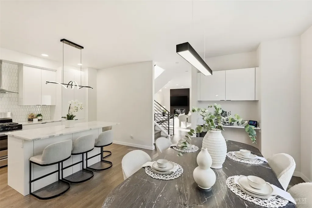 7511 Dumar Way SW Seattle WA 98106