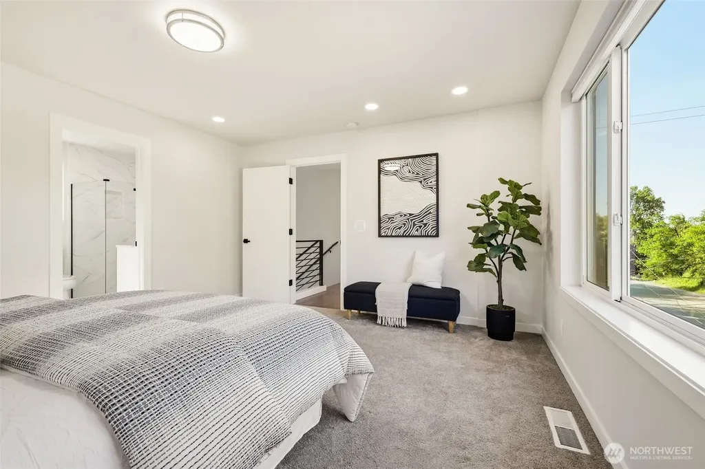 7511 Dumar Way SW Seattle WA 98106