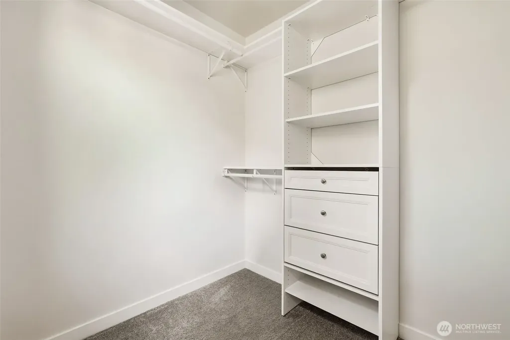 7511 Dumar Way SW Seattle WA 98106