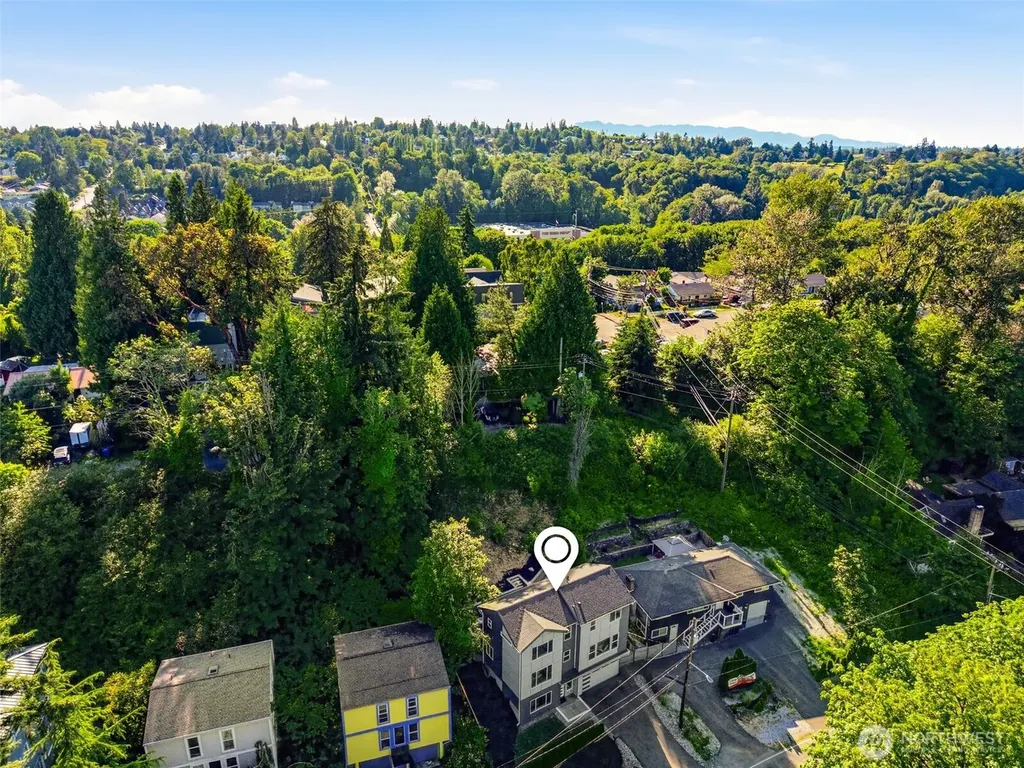 7511 Dumar Way SW Seattle WA 98106