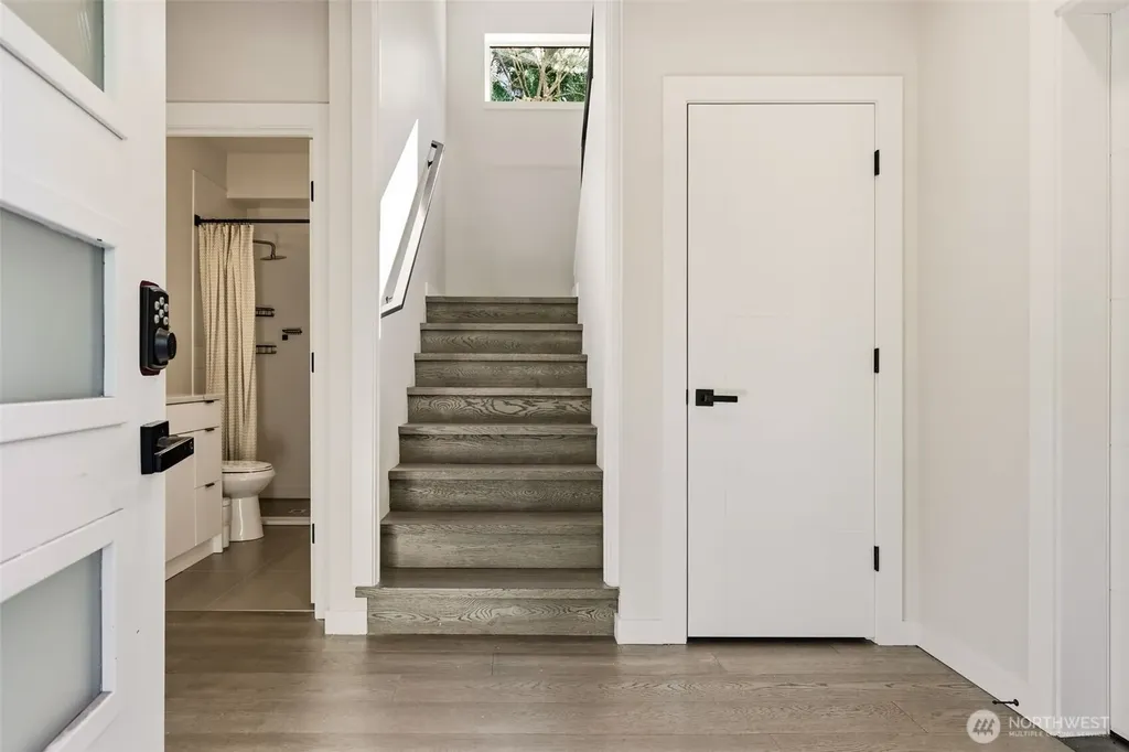 7511 Dumar Way SW Seattle WA 98106