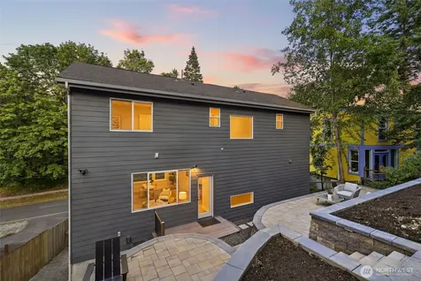 7511 Dumar Way SW Seattle WA 98106