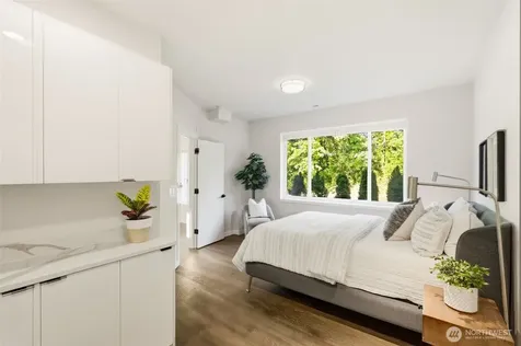 7511 Dumar Way SW Seattle WA 98106