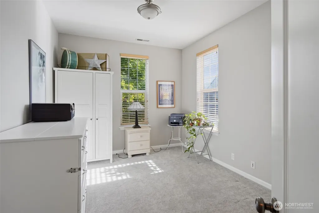 200 NE Sunset Street Poulsbo WA 98370