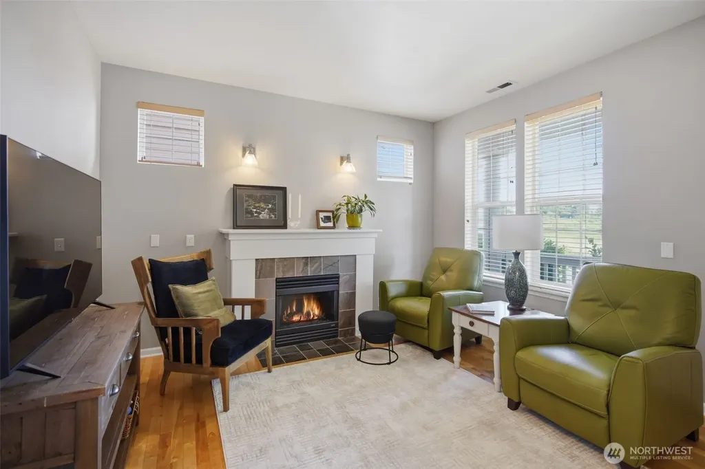 200 NE Sunset Street Poulsbo WA 98370