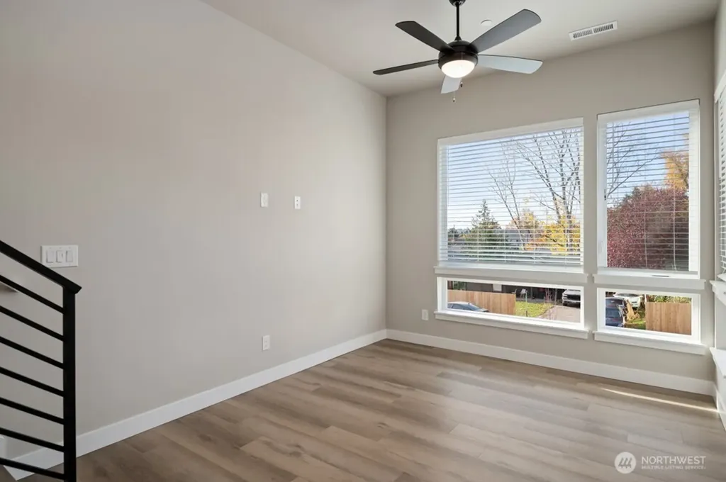 6613 S 128th Street Seattle WA 98178