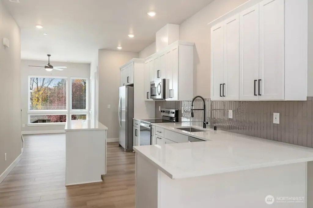 6613 S 128th Street Seattle WA 98178