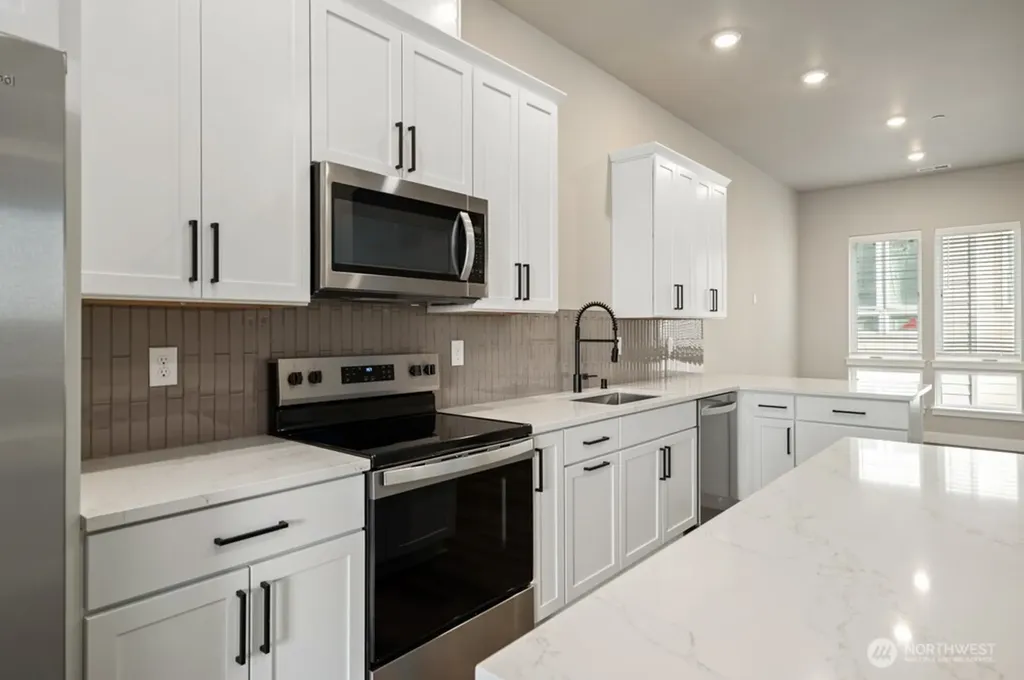 6613 S 128th Street Seattle WA 98178