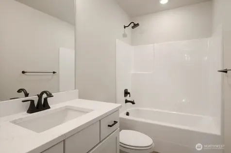 6613 S 128th Street Seattle WA 98178