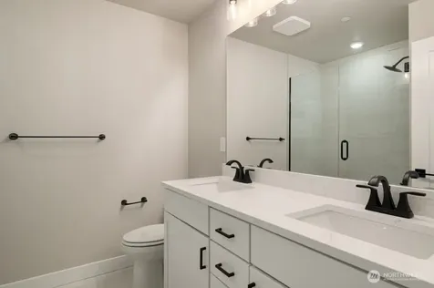 6613 S 128th Street Seattle WA 98178